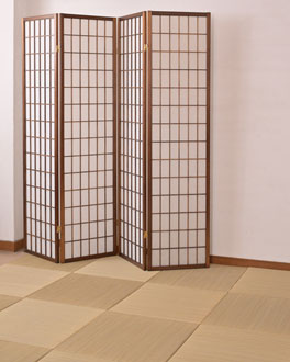 敷き畳（約3畳）と障子風パーテーション